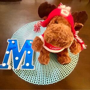 Moose Plush Canada Sweater & Hat Stuffed Animal Souvenir, New with Tag